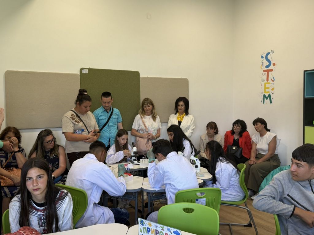 Откриване на STEM кабинети 15